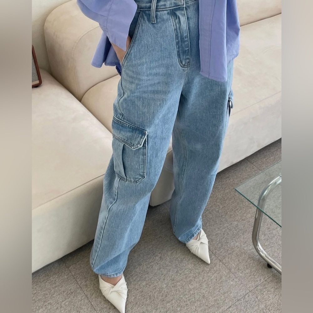 The Frankie Shop Pants Women’s Small Jeans Kai Cargo Denim Pants Worn Wash